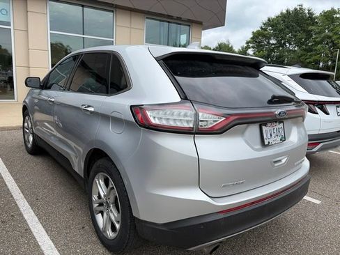 Used 2018 Ford Edge Titanium w/ Technology Package FWD image 11