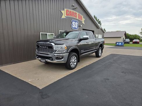 Used 2019 RAM 2500 Limited AWD/4WD image 2