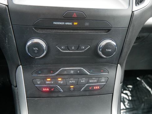 Used 2015 Ford Edge SEL w/ Equipment Group 201A image 23