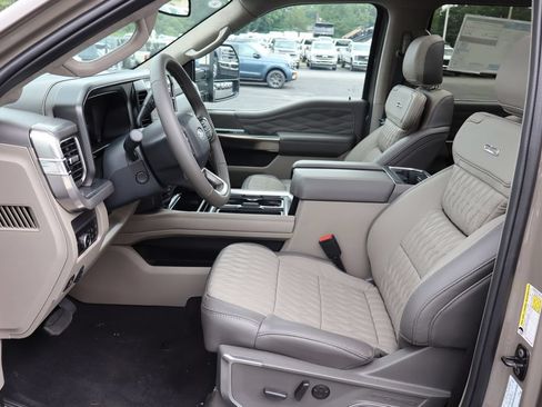 New 2026 Ford F350 Platinum w/ Platinum Plus Package AWD/4WD image 29