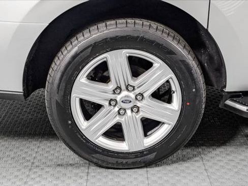 Used 2018 Ford Expedition Max XLT w/ Equipment Group 202A RWD image 38