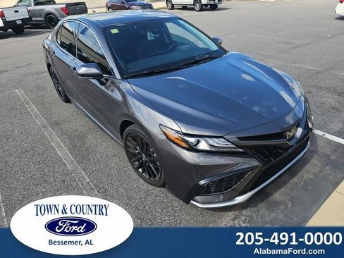 Used 2023 Toyota Camry XSE FWD image 1