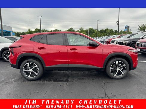 New 2026 Chevrolet Trax RS FWD image 24