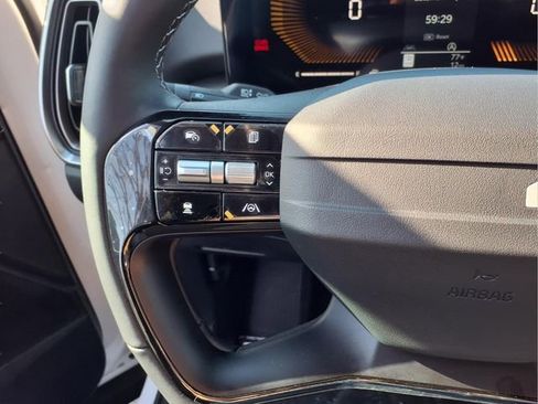 New 2026 Kia Sorento S image 9