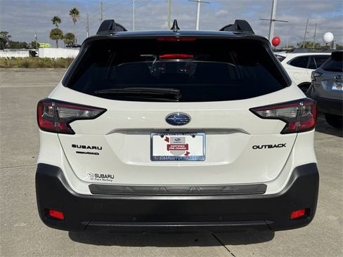 Used 2023 Subaru Outback Onyx Edition w/ Popular Package #2 image 5