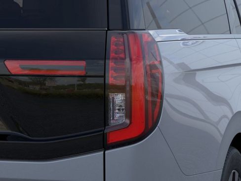 New 2026 Ford Expedition Max Platinum image 21