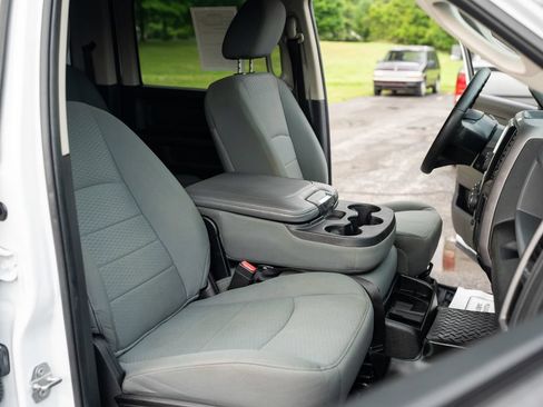 Used 2017 RAM 1500 Express AWD/4WD image 24