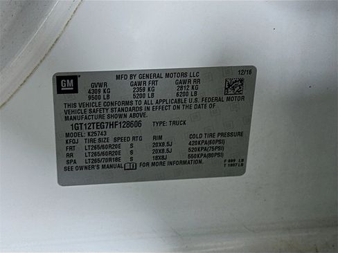 Used 2017 GMC Sierra 2500 SLT w/ All Terrain HD Package image 36