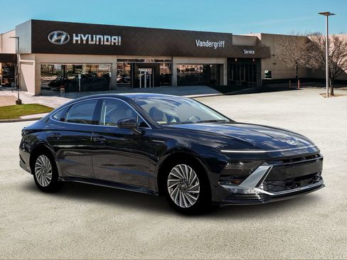New 2026 Hyundai Sonata Limited FWD image 10