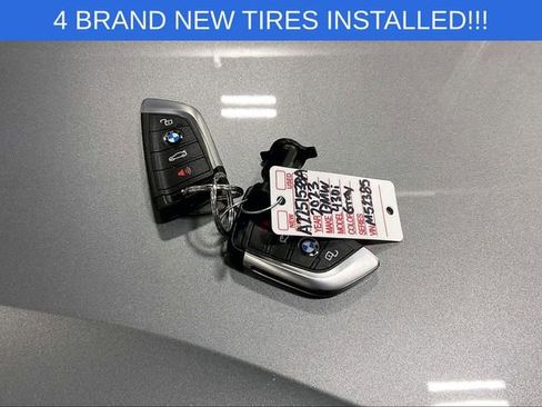 Used 2023 BMW 430i xDrive Convertible w/ Premium Package image 11