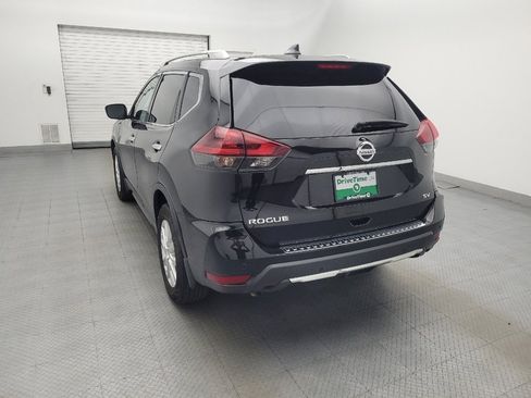 Used 2020 Nissan Rogue SV FWD image 6