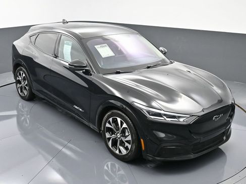 Used 2022 Ford Mustang Mach-E Premium image 43