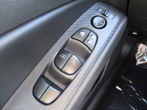 Used 2024 Nissan Altima 2.5 SV image 29