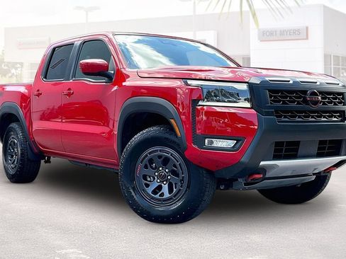 Used 2026 Nissan Frontier PRO-4X AWD/4WD image 1