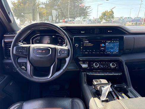 Used 2023 GMC Sierra 1500 AT4 w/ Technology Package AWD/4WD image 7