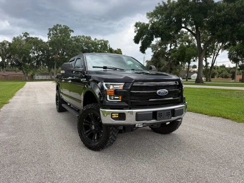 Used 2016 Ford F150 XLT w/ Equipment Group 302A Luxury AWD/4WD image 3