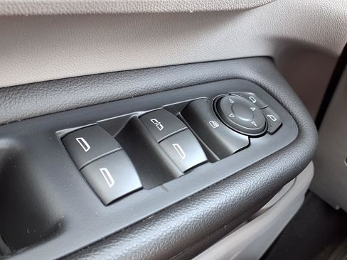 Used 2023 GMC Terrain SLT FWD image 26