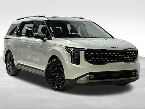 Used 2026 Kia Carnival SX Prestige image 1