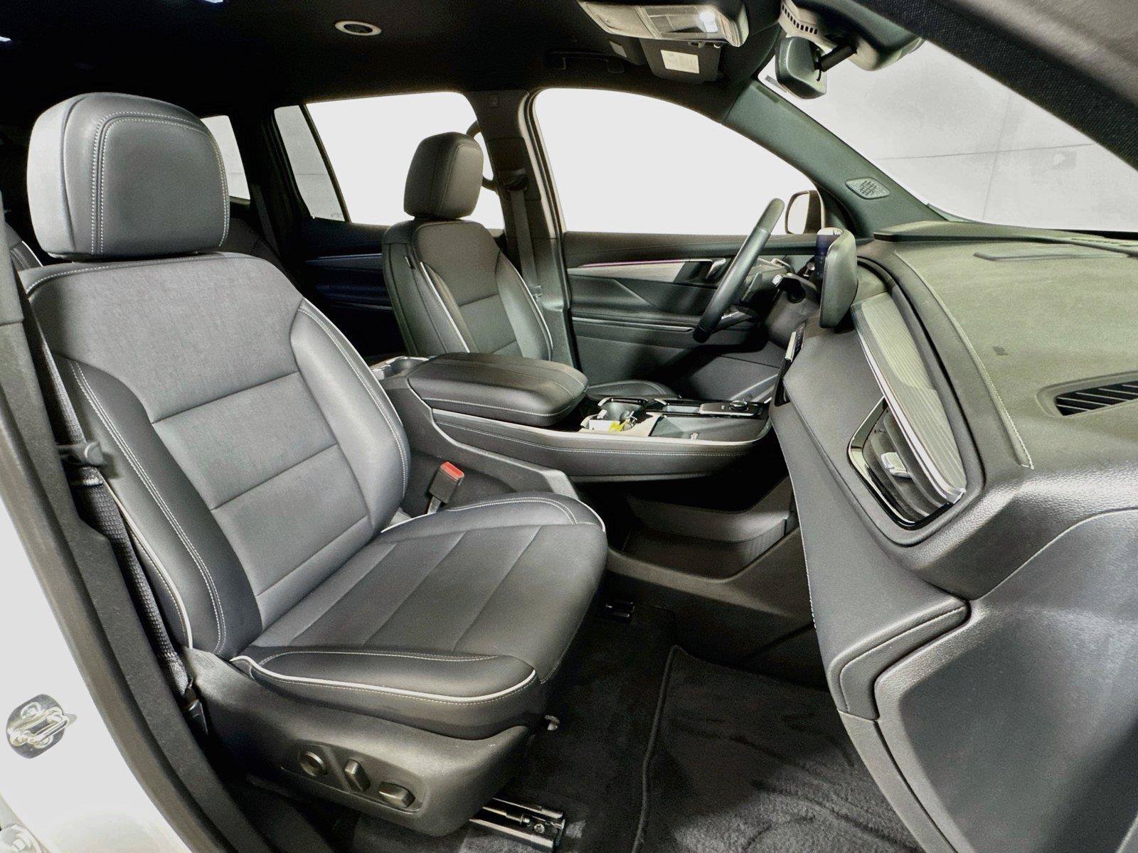 Certified 2026 Buick Enclave Preferred FWD image 28