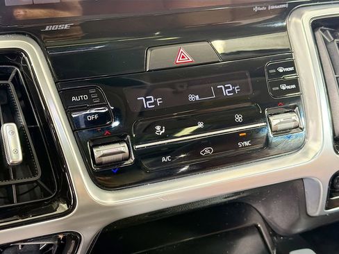 Used 2022 Kia Sorento SX Prestige w/ Rust Color Package AWD/4WD image 18