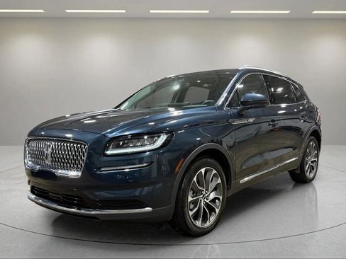 Certified 2023 Lincoln Nautilus Reserve image 18