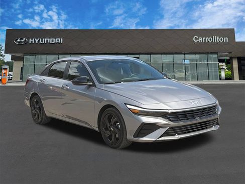 Certified 2026 Hyundai Elantra Sport FWD image 3