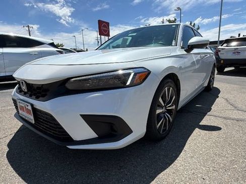 Used 2024 Honda Civic EX-L image 9