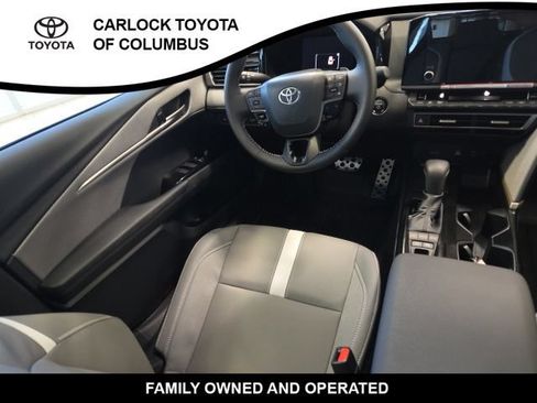 Used 2026 Toyota Camry SE FWD image 18