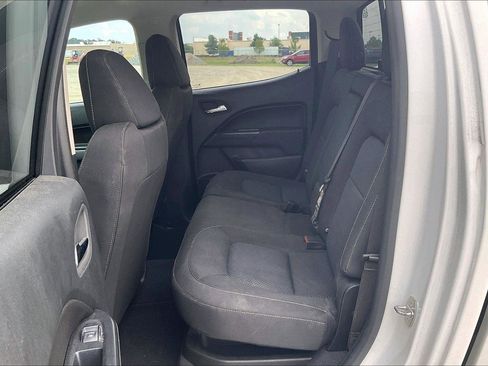 Used 2022 Chevrolet Colorado LT w/ LT Convenience Package AWD/4WD image 6