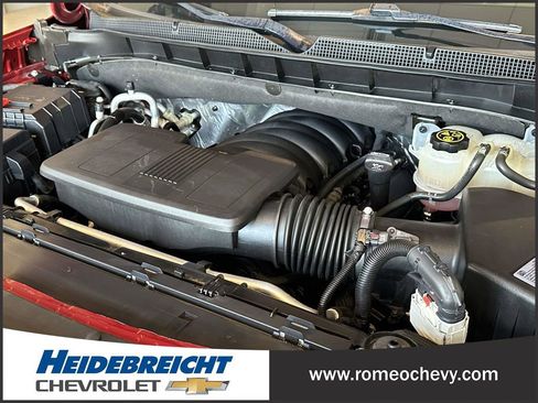 Used 2021 Chevrolet Tahoe RST w/ Luxury Package image 11