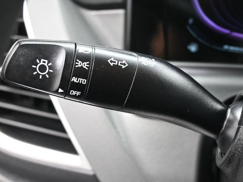Used 2024 Kia Seltos LX AWD/4WD image 21