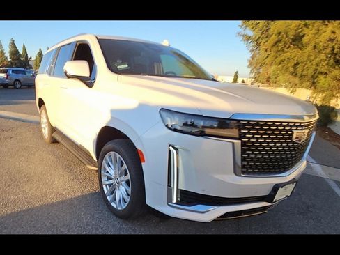 Used 2024 Cadillac Escalade Luxury image 6