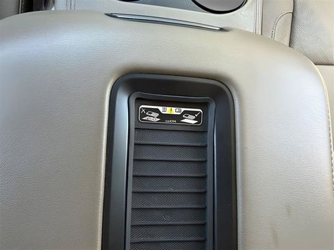 Used 2016 GMC Yukon XL SLT RWD image 46
