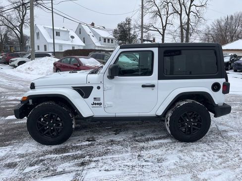 Used 2023 Jeep Wrangler Sport S image 8
