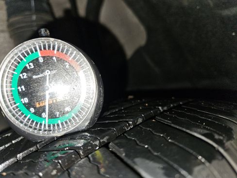 Used 2022 Nissan Versa S image 28