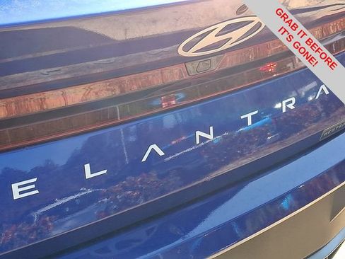 Used 2024 Hyundai Elantra SEL image 24