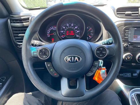 Used 2017 Kia Soul w/ Convenience Package FWD image 14