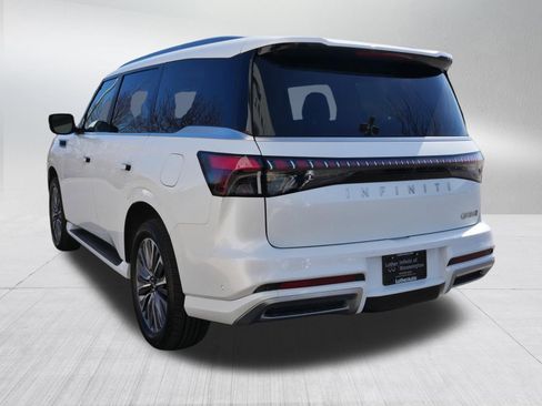 Certified 2025 INFINITI QX80 Luxe image 5