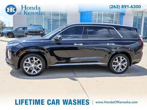 Used 2022 Hyundai Palisade Limited w/ Cargo Package AWD/4WD image 2