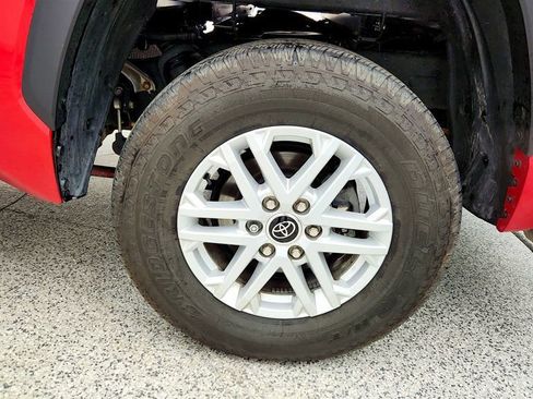 Used 2024 Toyota Tundra SR5 w/ SR5 Convenience Package AWD/4WD image 9