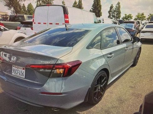 Used 2025 Honda Civic Sport image 4