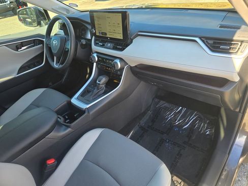 Used 2025 Toyota RAV4 Limited w/ Advanced Technology Package image 30