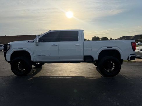 Used 2020 GMC Sierra 3500 Denali w/ Denali Ultimate Package AWD/4WD image 11