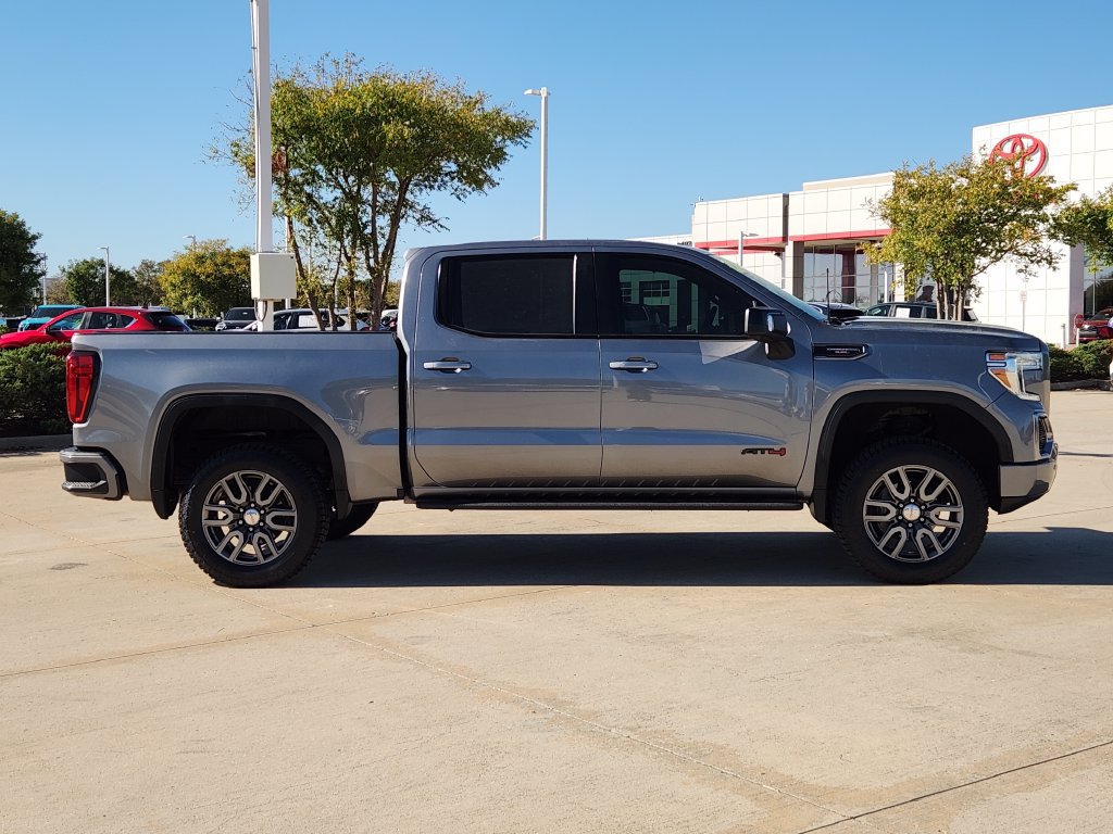 Used 2021 GMC Sierra 1500 AT4 w/ AT4 Premium Package AWD/4WD image 4