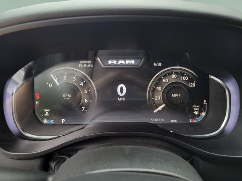Used 2025 RAM 1500 Big Horn AWD/4WD image 25