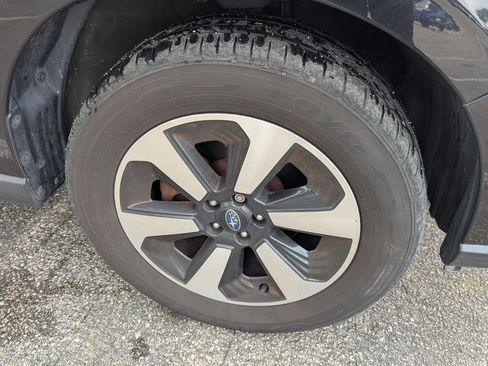 Used 2018 Subaru Forester 2.5i Limited AWD/4WD image 15