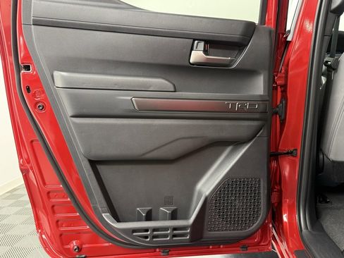 Used 2025 Toyota Tacoma TRD Off-Road image 32