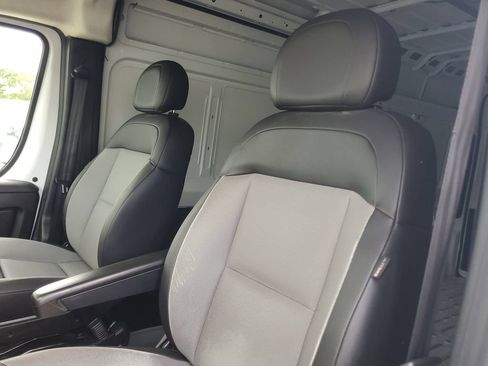 Used 2025 RAM ProMaster 3500 w/ Convenience Group FWD image 15
