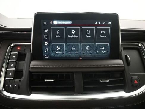Used 2023 GMC Yukon SLT w/ SLT Premium Package AWD/4WD image 16