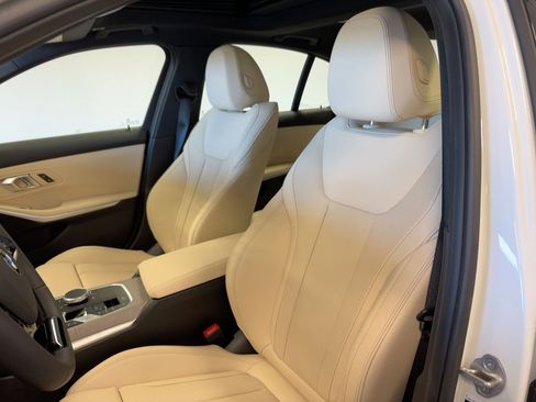 Used 2026 BMW 330i Sedan w/ Convenience Package image 22